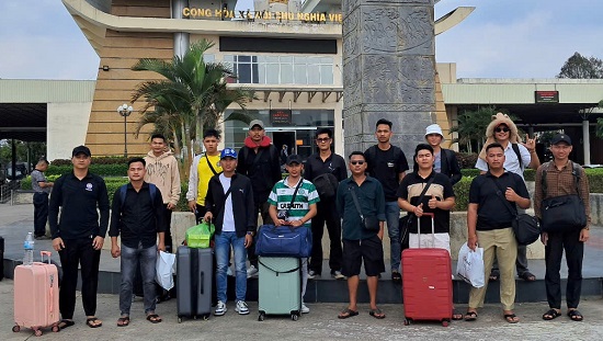 ĐÓN HỌC VIÊN CAMPUCHIA SAU KỲ NGHỈ TẾT CHOL CHNAM THMAY NĂM 2025