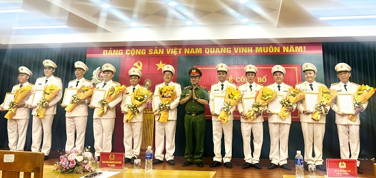 LỄ CÔNG BỐ QUYẾT ĐỊNH THĂNG CẤP BẬC HÀM ĐẠI TÁ, THƯỢNG TÁ - NĂM 2026