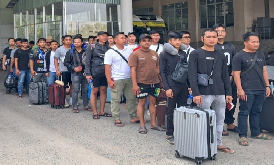 TỔ CHỨC ĐƯA HỌC VIÊN KHÓA QTC04 VỀ CAMPUCHIA NGHỈ HÈ, NĂM HỌC 2024 - 2025.
