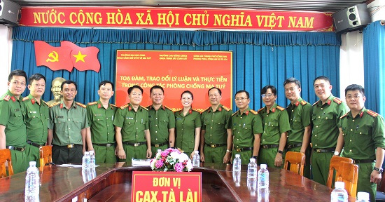 TOẠ ĐÀM, TRAO ĐỔI LÝ LUẬN, THỰC TIỄN TRONG CÔNG TÁC PHÒNG, CHỐNG MA TUÝ VỚI CÔNG AN XÃ TÀ LÀI, THÀNH PHỐ ĐỒNG NAI